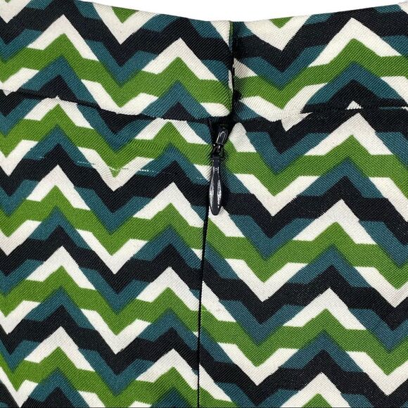 Chloe Dao Chevron Green Blue & White Skirt Size M NWOT - Picture 6 of 9